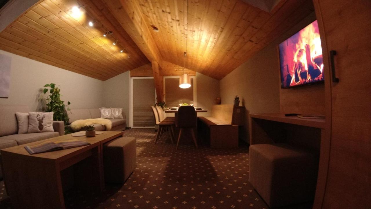 Haus Alpengluehen Daire Ehrwald Dış mekan fotoğraf